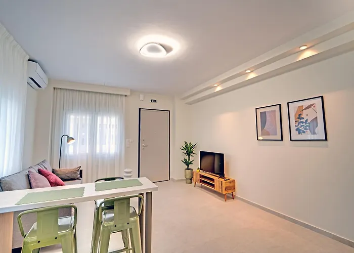 Two Levels * Peraía