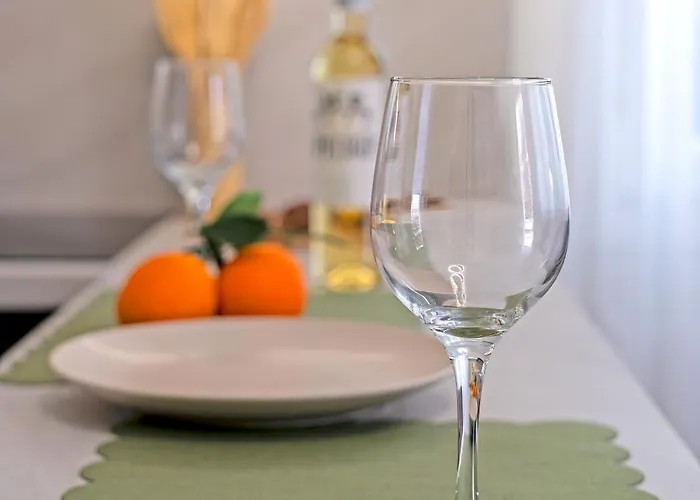 Two Levels * Peraía